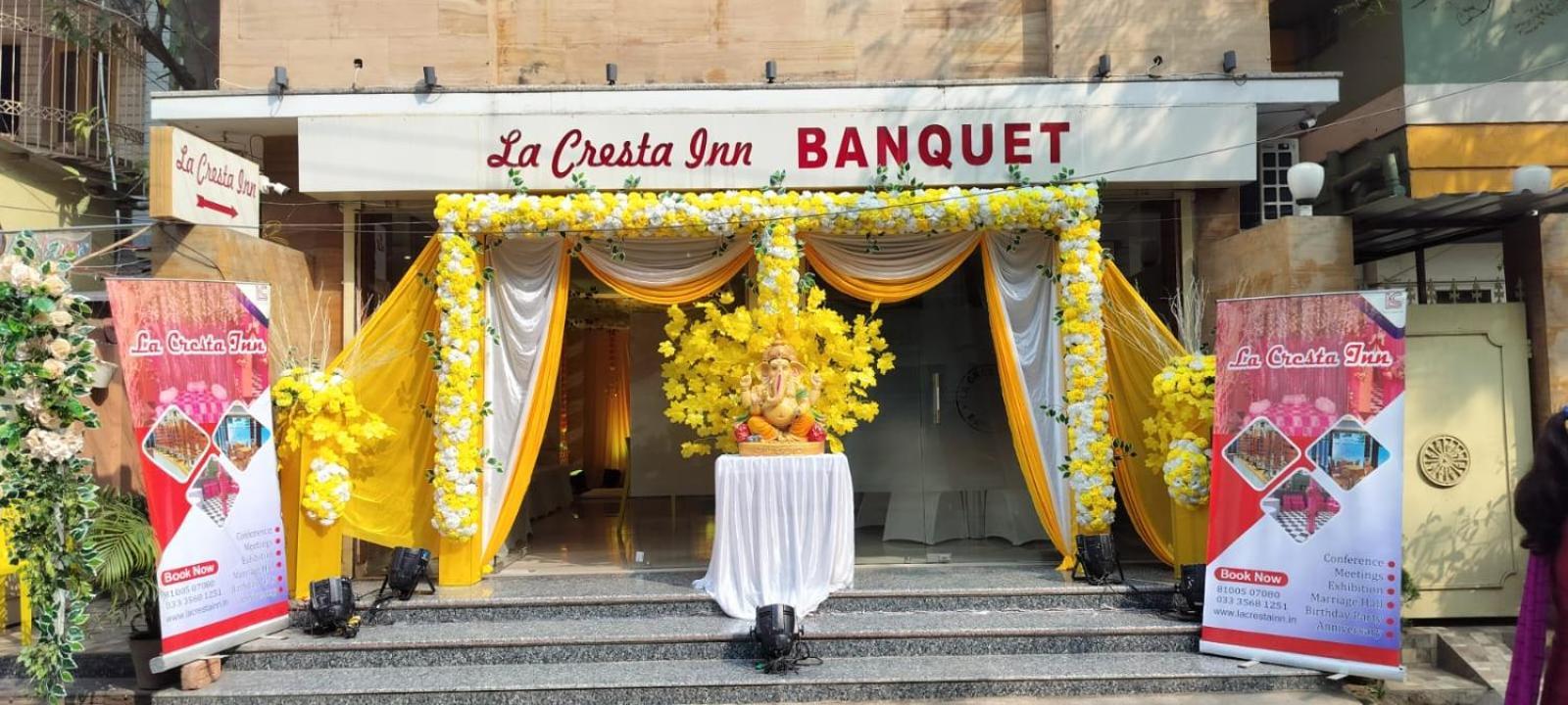 La Cresta Inn Kolkata Exterior photo