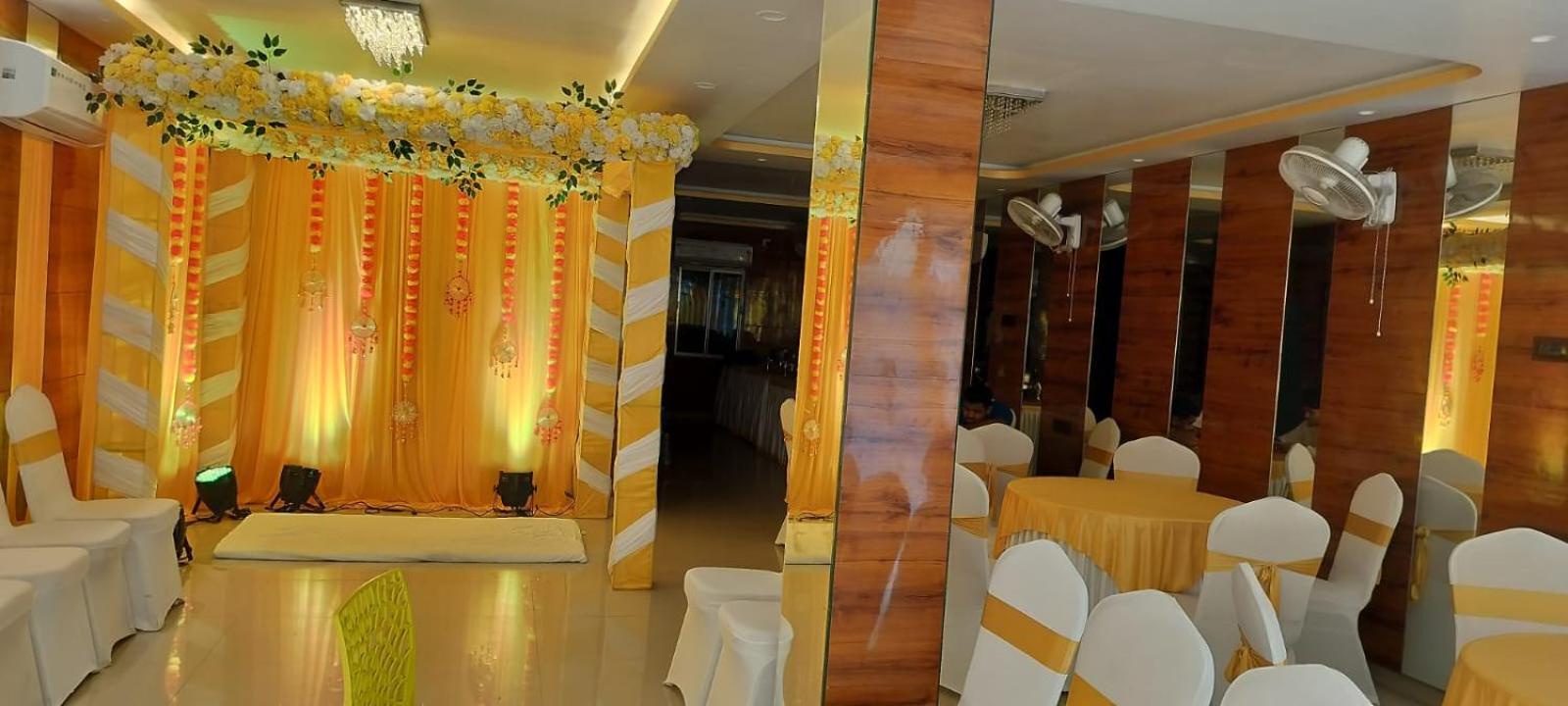 La Cresta Inn Kolkata Exterior photo
