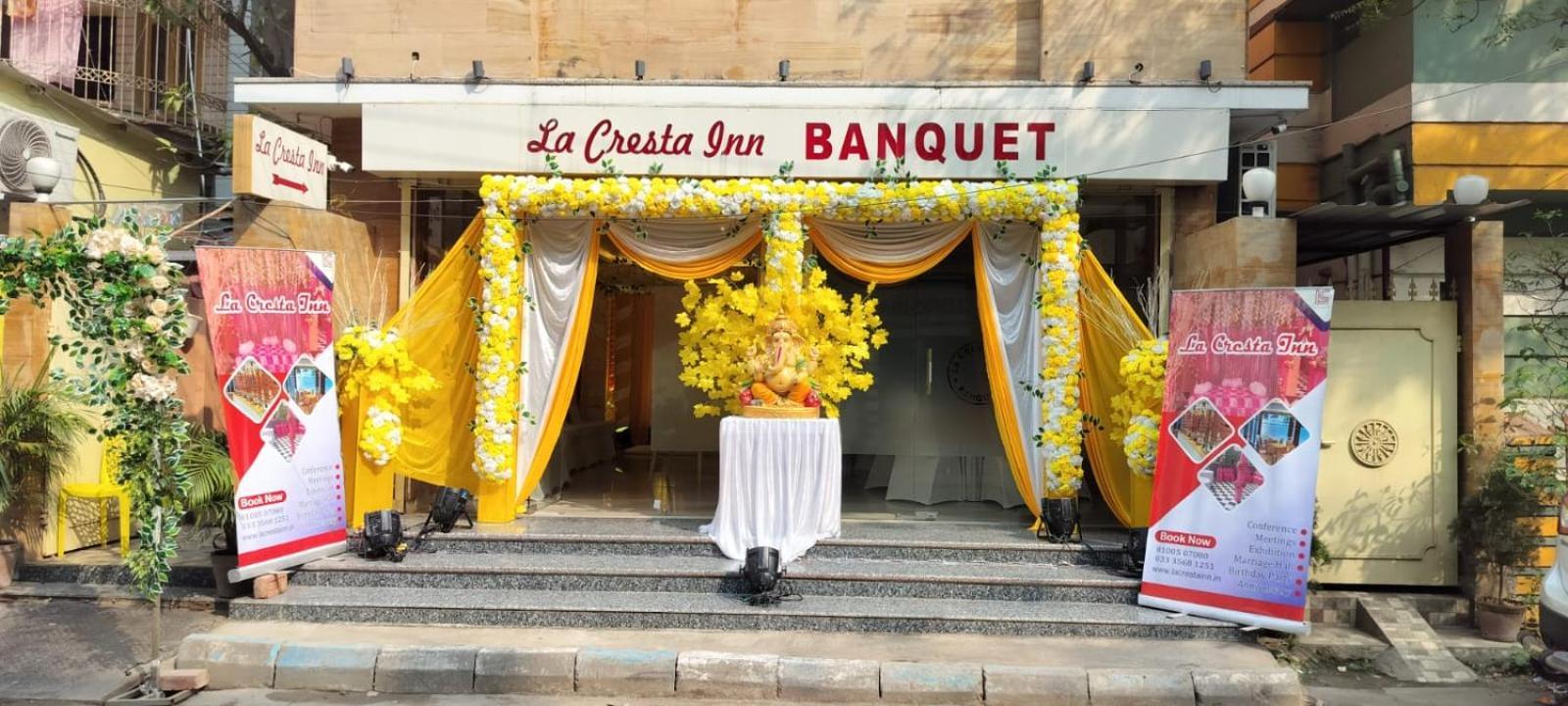 La Cresta Inn Kolkata Exterior photo
